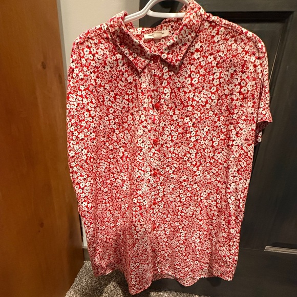 beachlunchlounge Tops - Floral Red and White Shirt